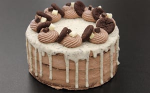 Cookies & Cream -kakku - Roadshow 2025