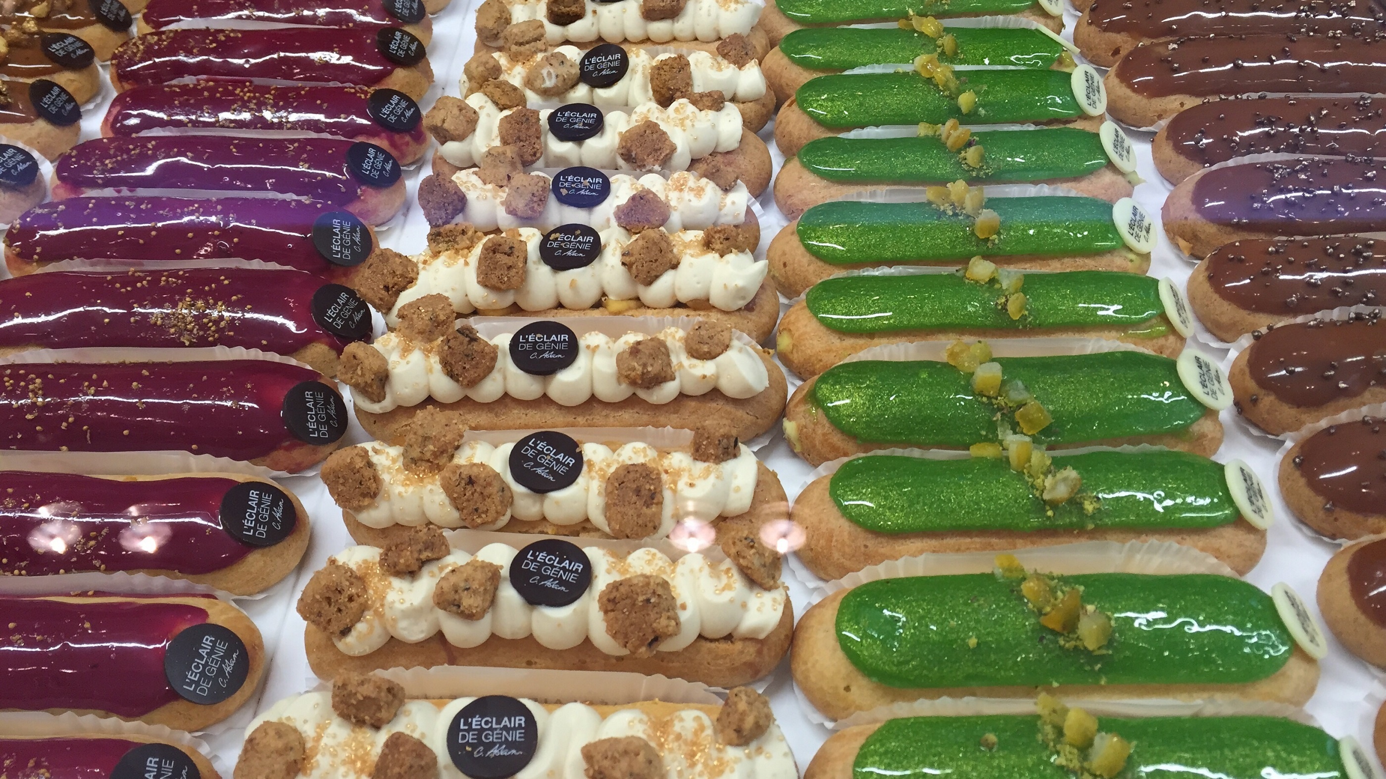 eclairs-1368343.jpg